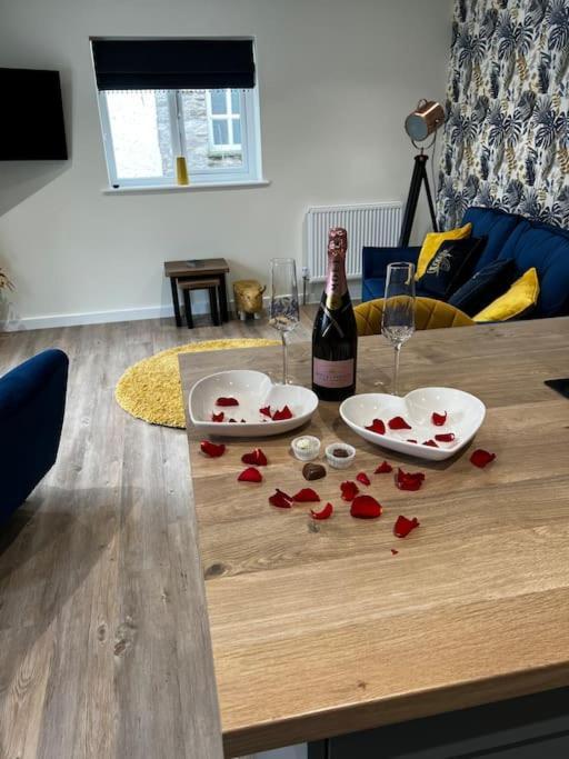 Stunning 1 Bedroom Apartment *